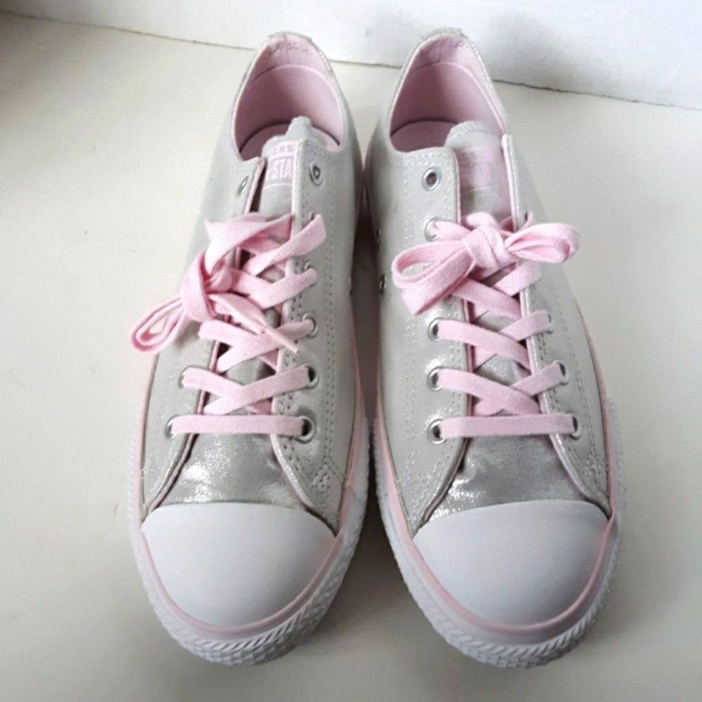 Converse Junior Big Girl Sneaker size 6